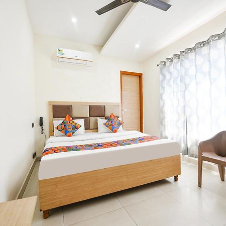 Fabescape Panchkula Motels Экстерьер фото