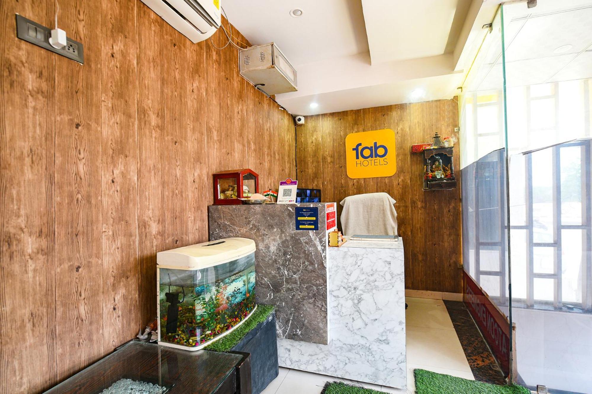 Fabescape Panchkula Motels Экстерьер фото